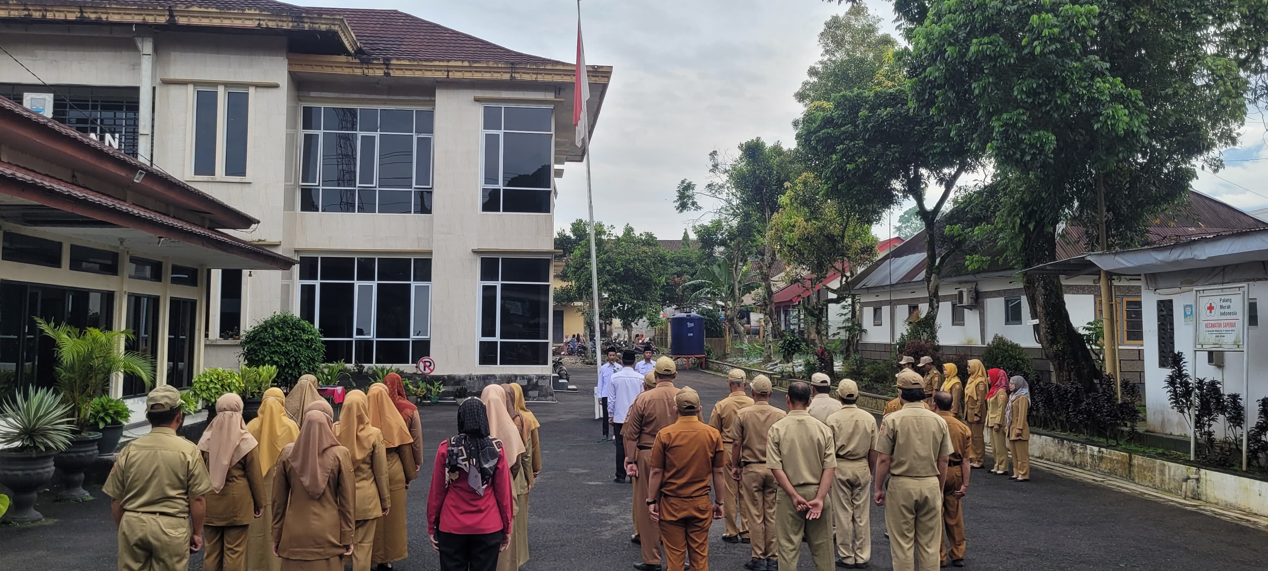 apel-pagi-hari-senin